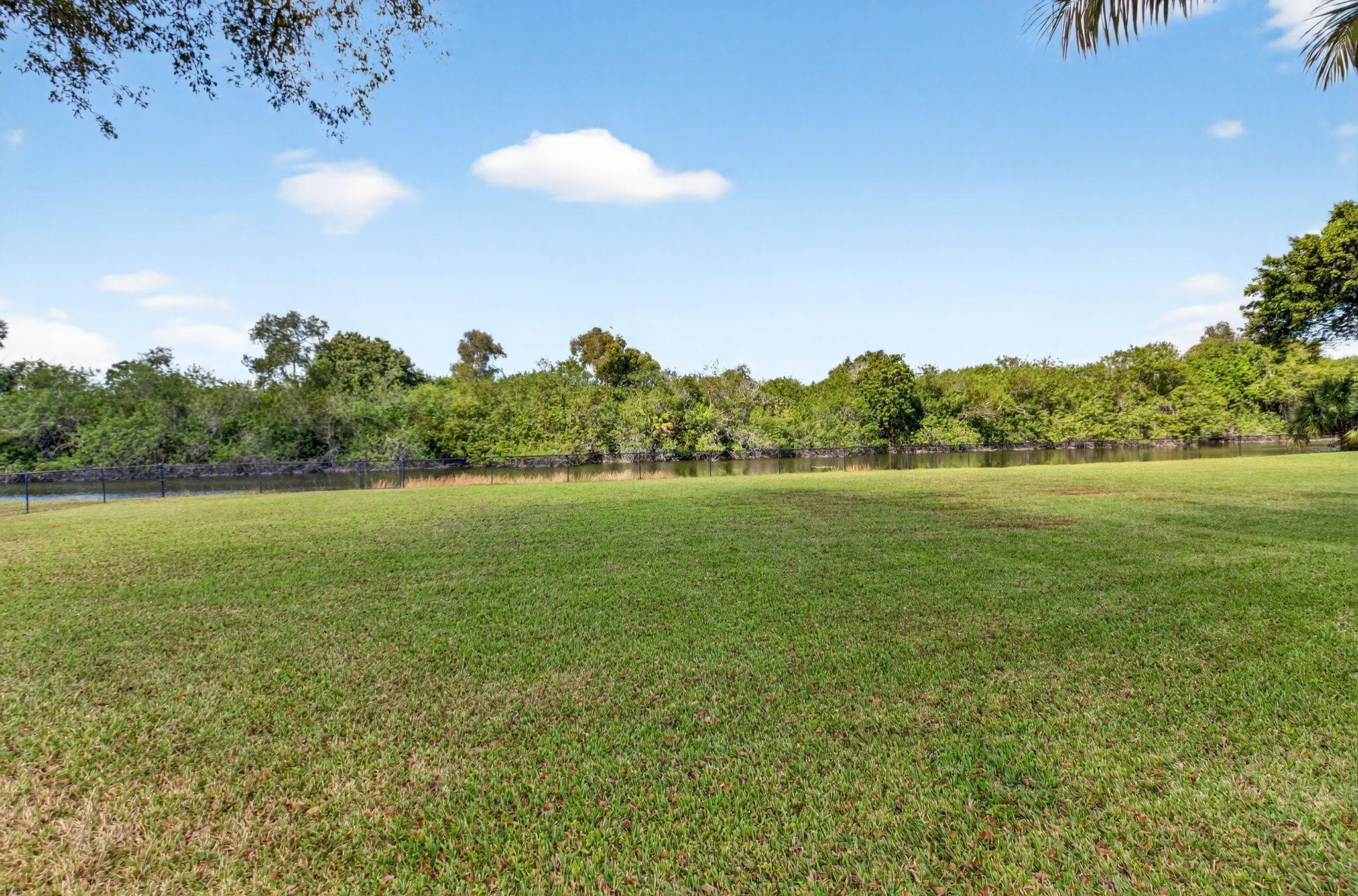 Tierra Del Rey - Residential Lease