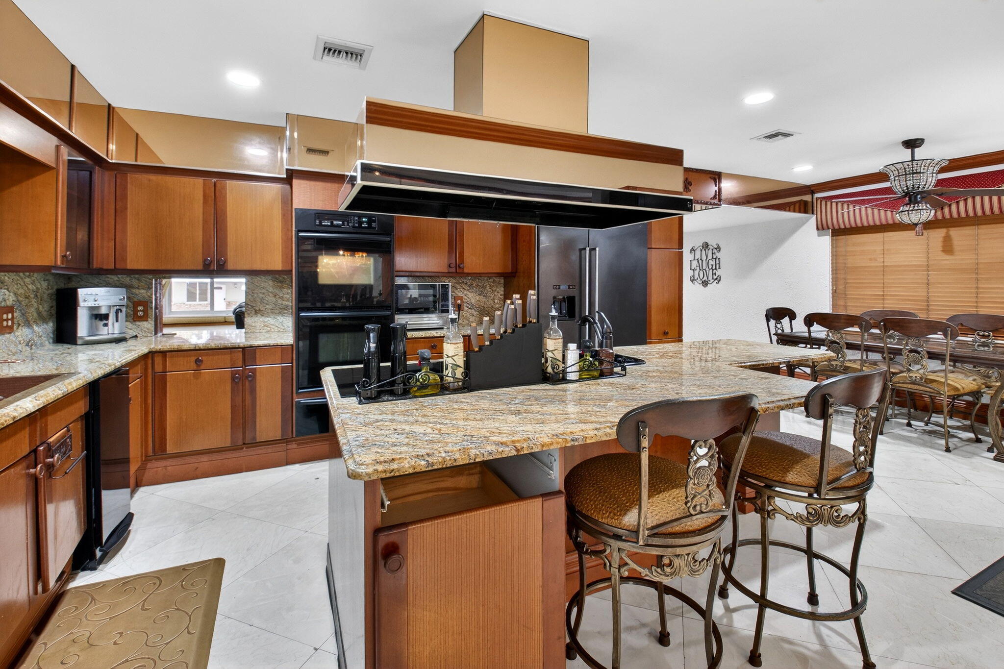 Tierra Del Rey - Residential Lease