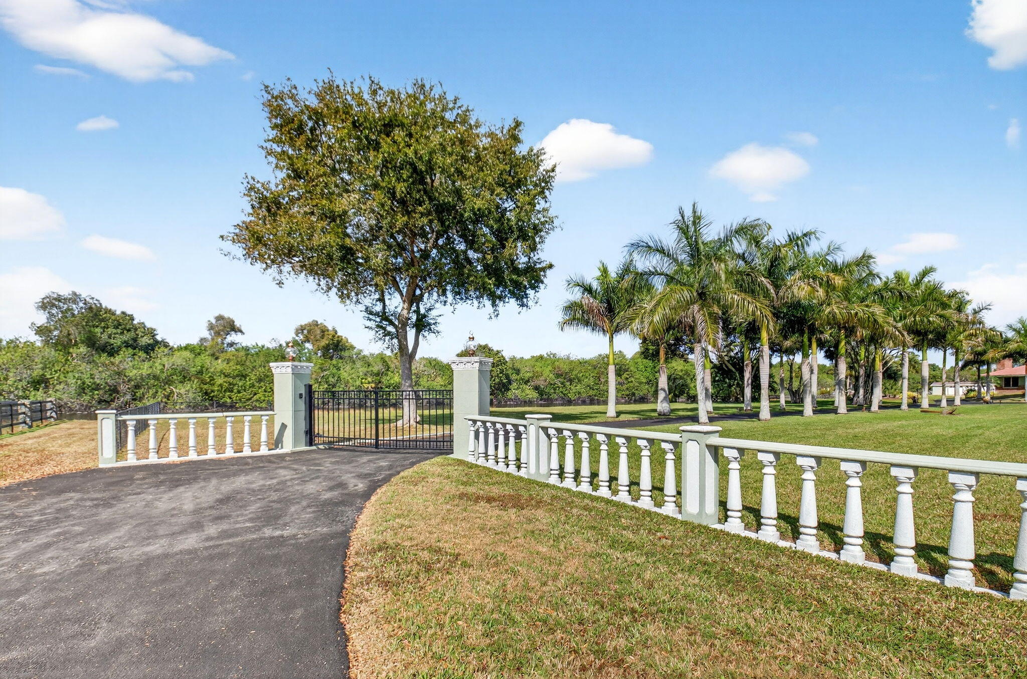 Tierra Del Rey - Residential Lease