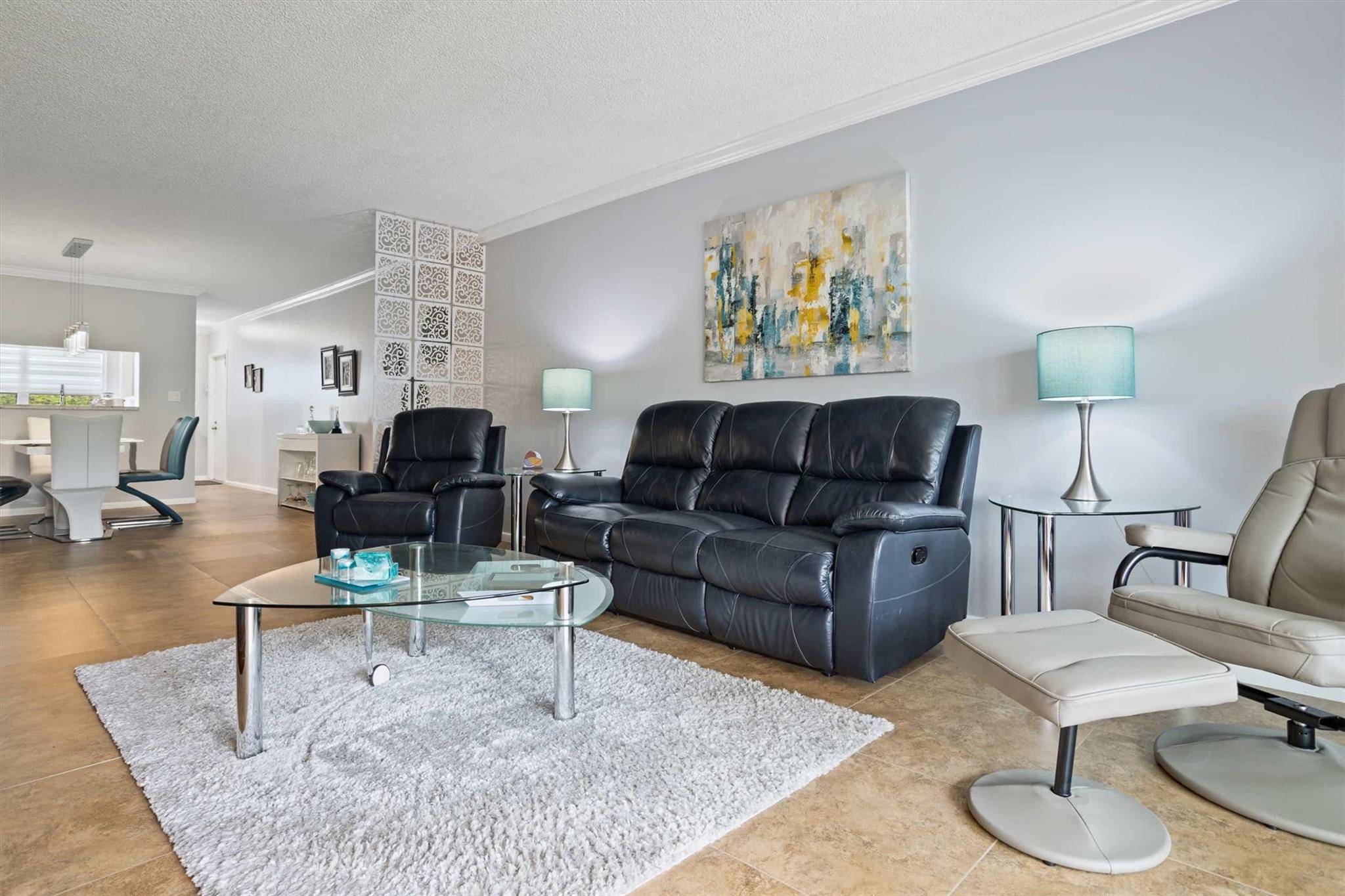 Wynmoor  Lucaya - Residential