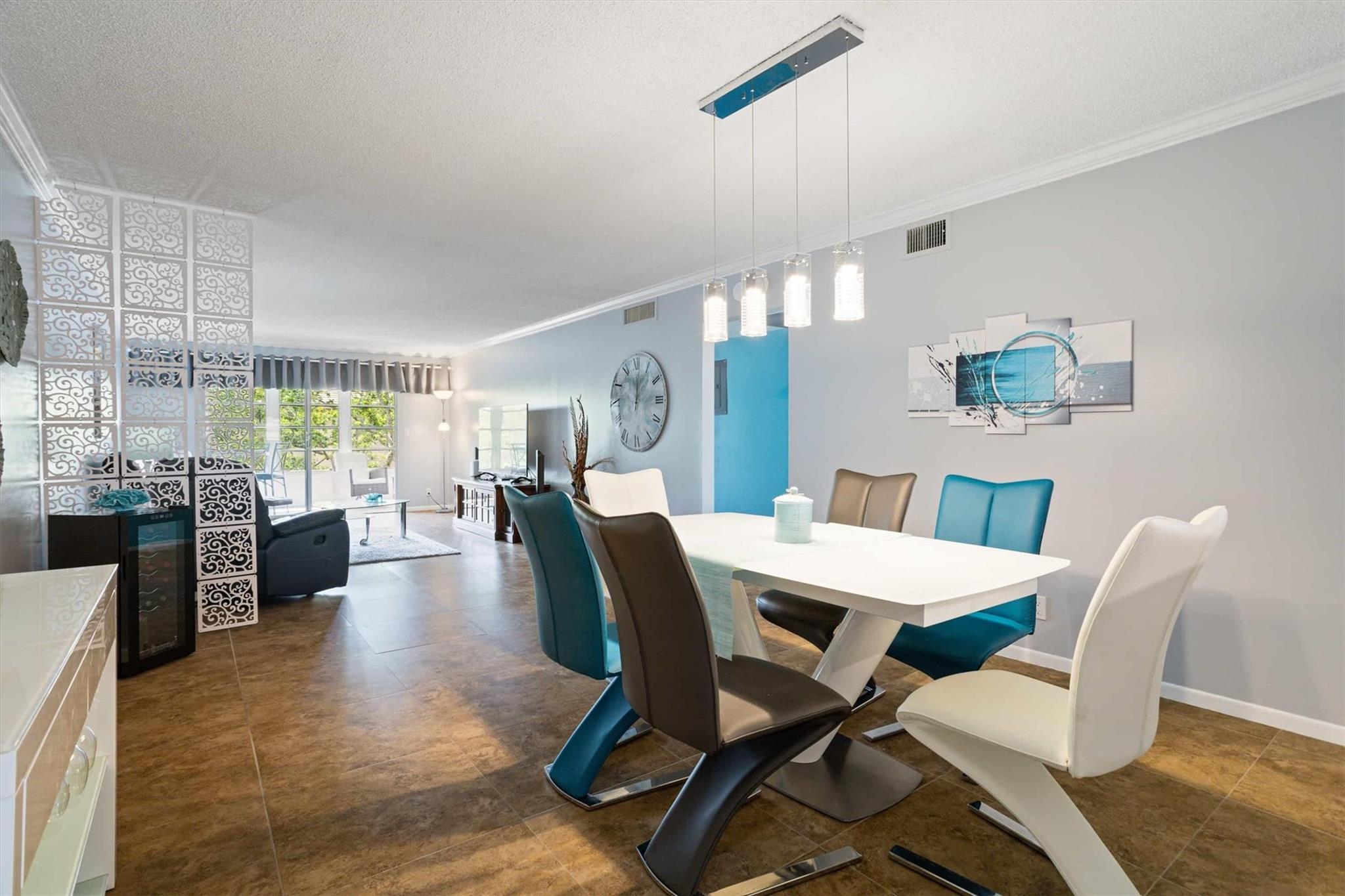 Wynmoor  Lucaya - Residential