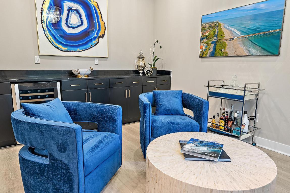 AlTON NEIGHBORHOOD 1 - Residential