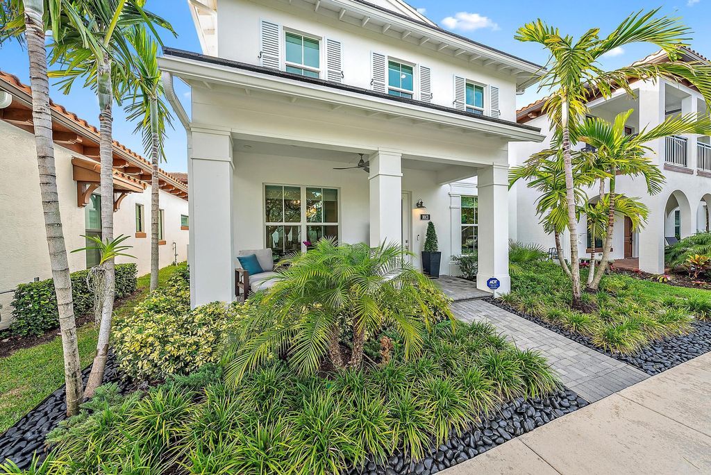 Photo of 1013 Faulkner Terrace, Palm Beach Gardens, FL 33418 (MLS # R11133543)