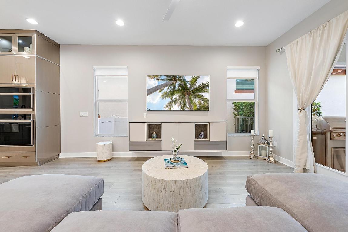 AlTON NEIGHBORHOOD 1 - Residential