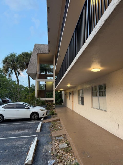 Photo of 615 S State Road 7 #1d, Margate, FL 33068 (MLS # B26047759)