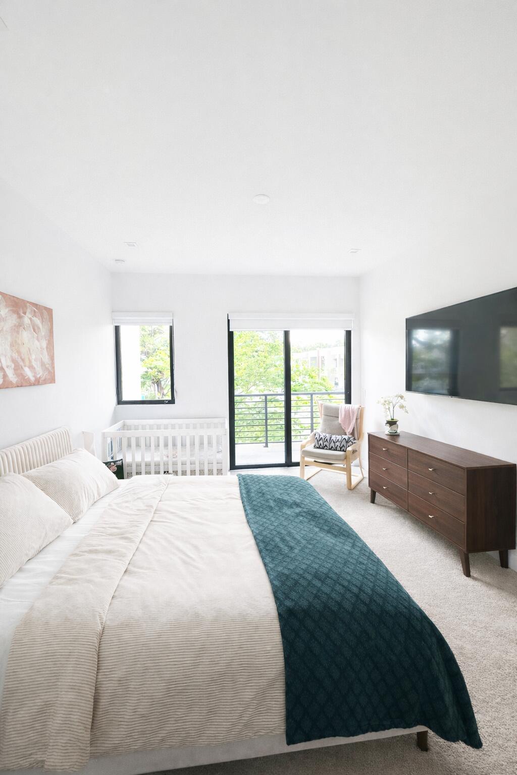 OAKS PLACE - Residential Lease