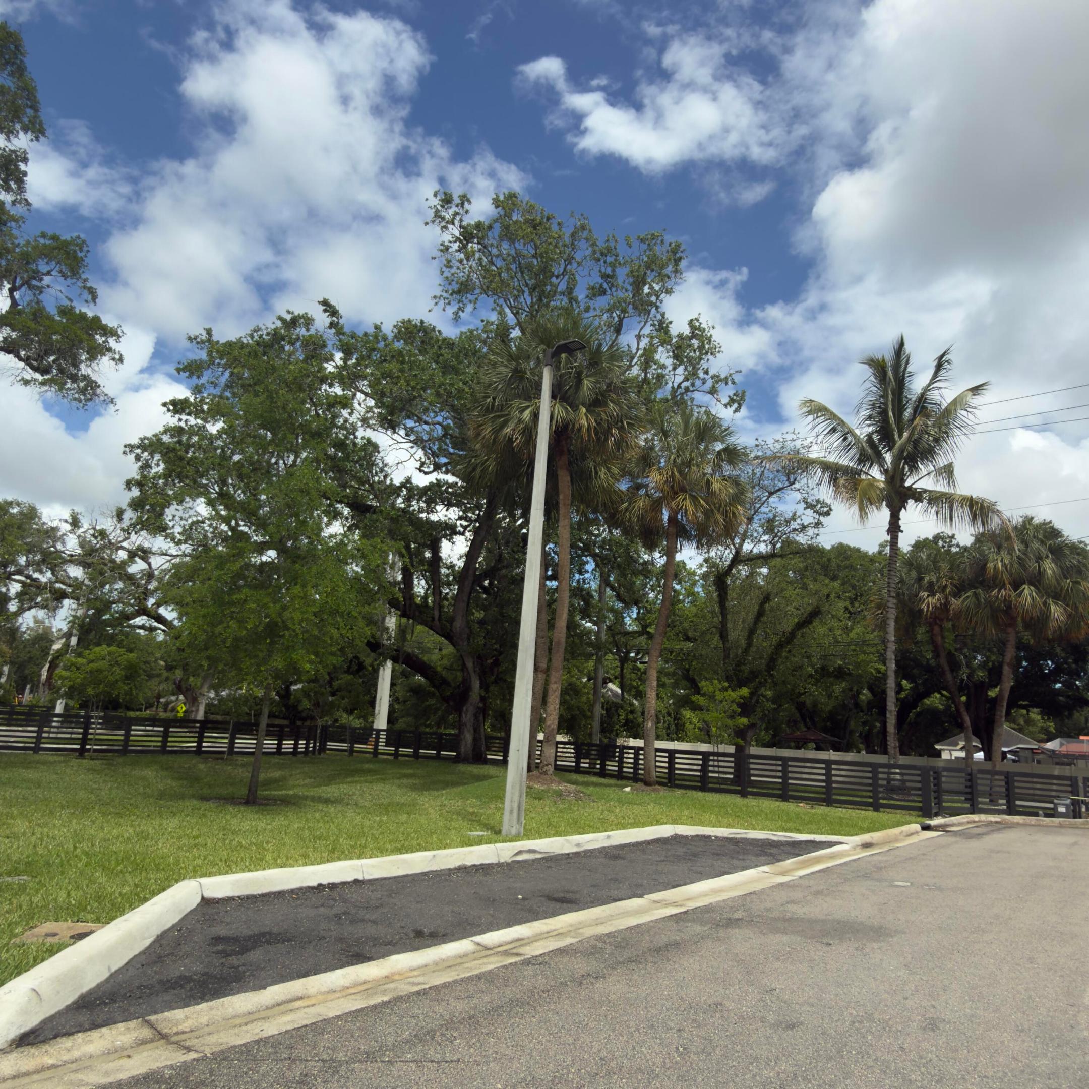 OAKS PLACE - Residential Lease