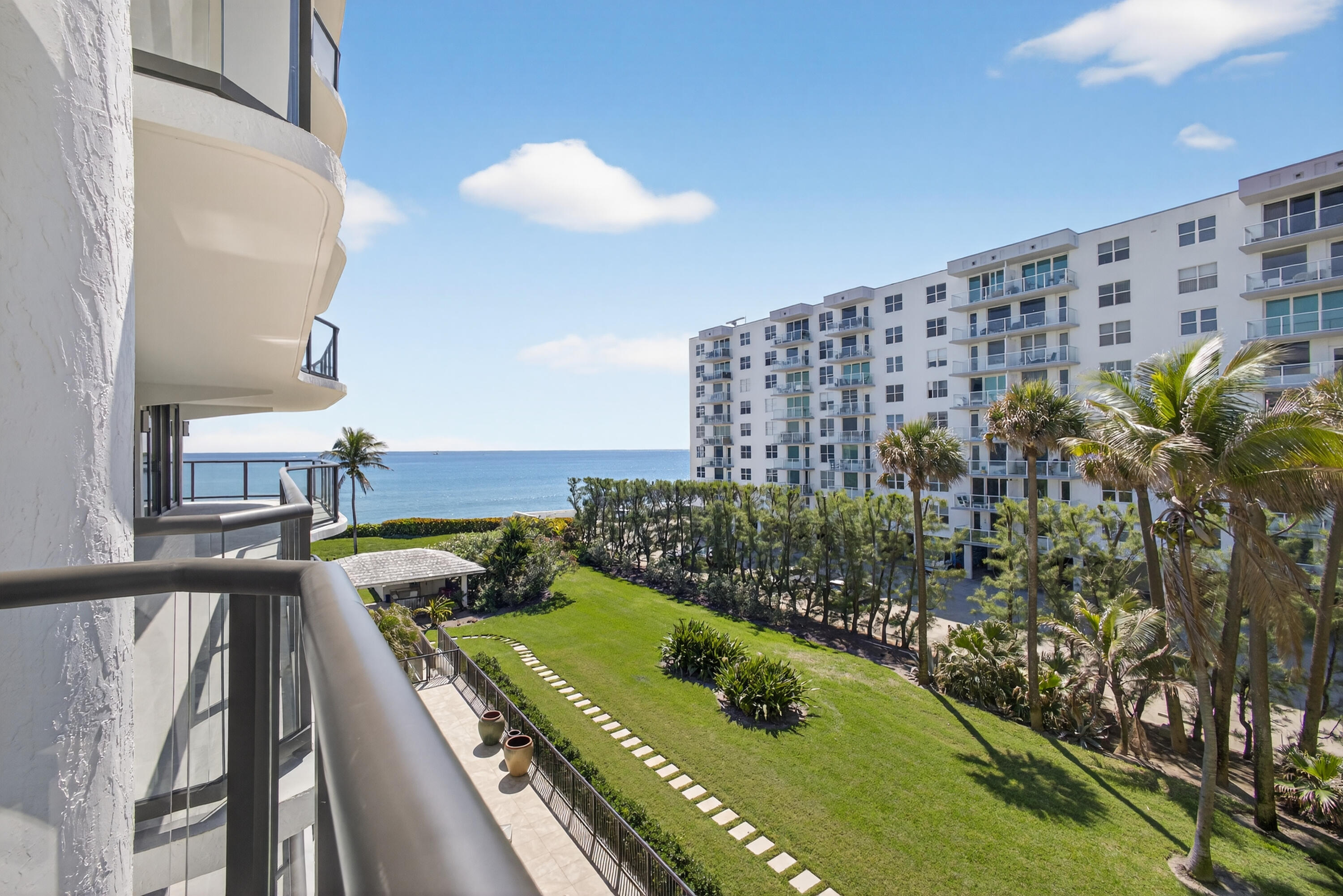 HALCYON OF PALM BEACH - Residential