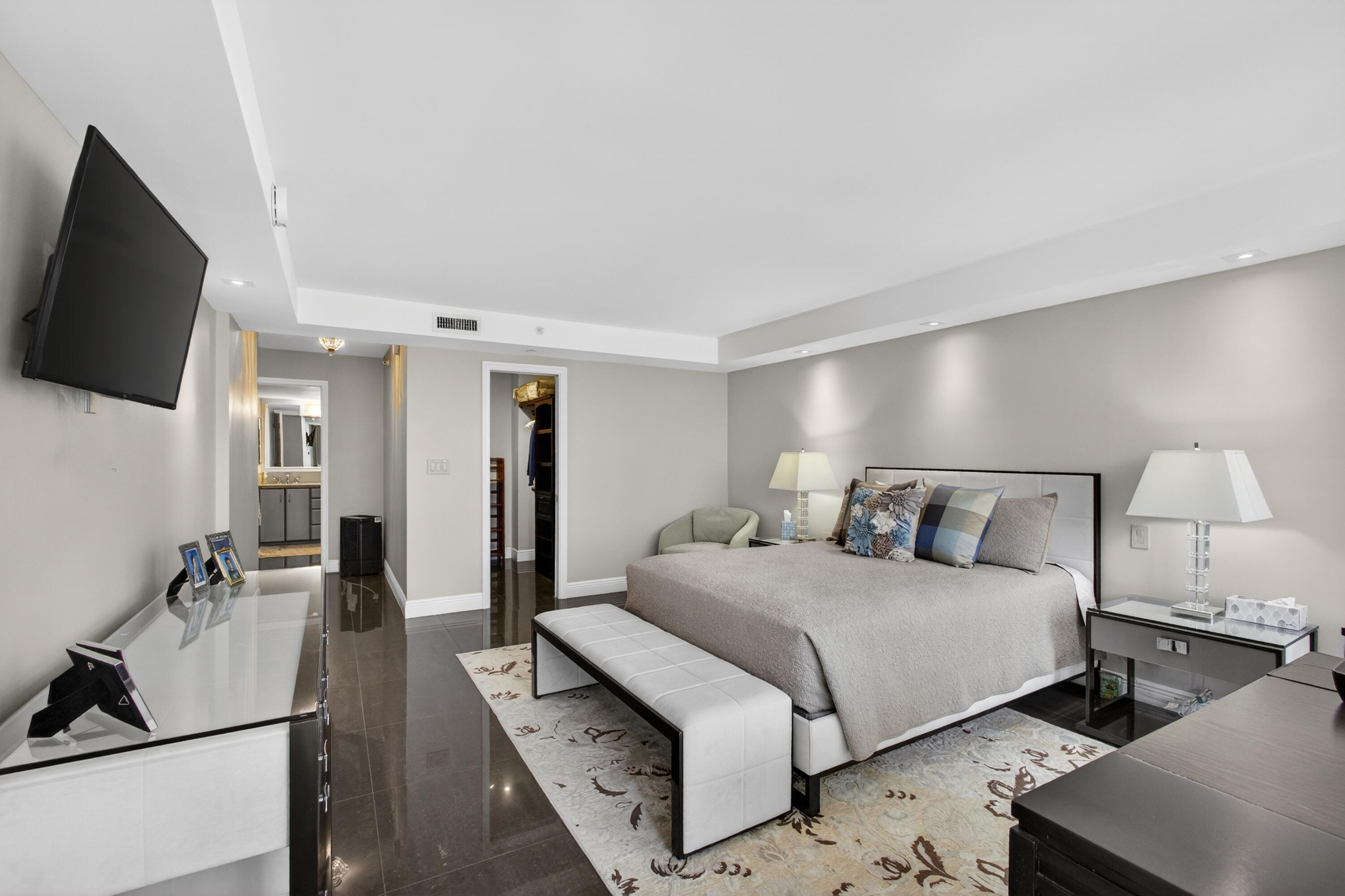 HALCYON OF PALM BEACH - Residential