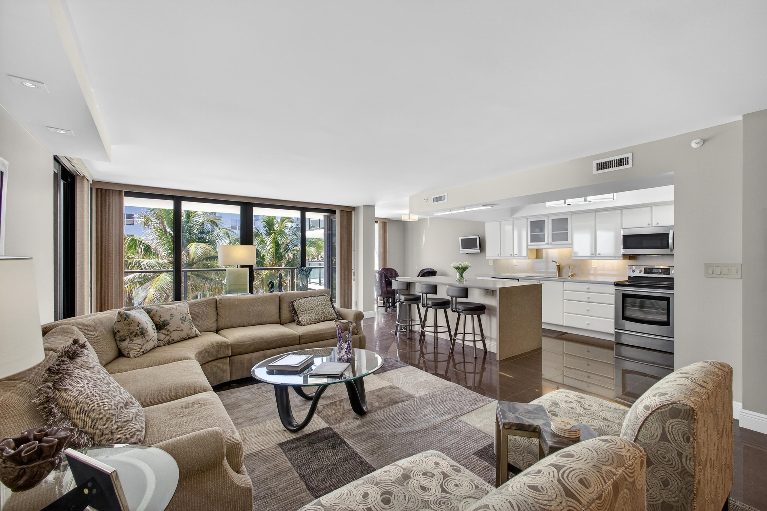 HALCYON OF PALM BEACH - Residential