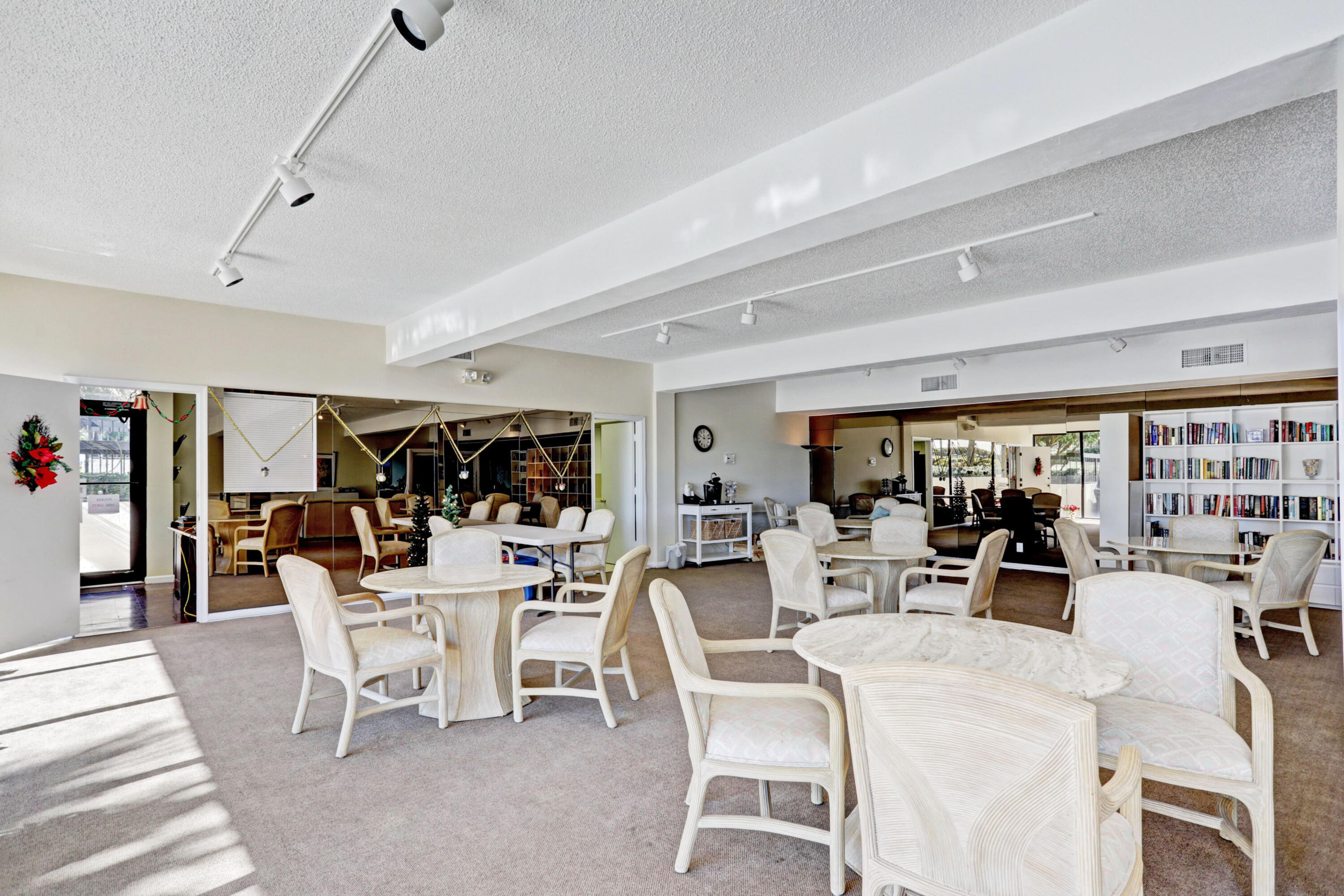 HALCYON OF PALM BEACH - Residential