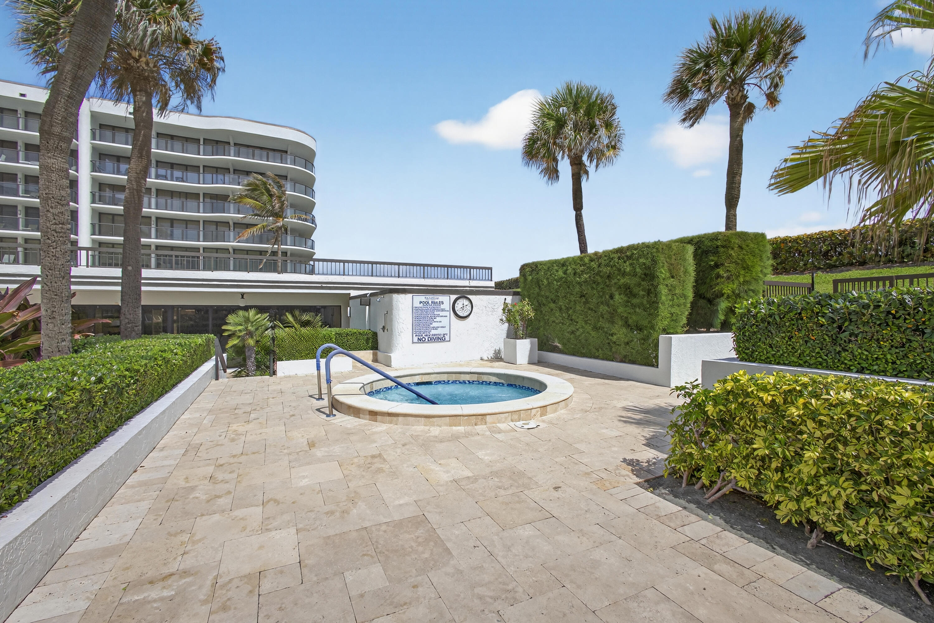 HALCYON OF PALM BEACH - Residential