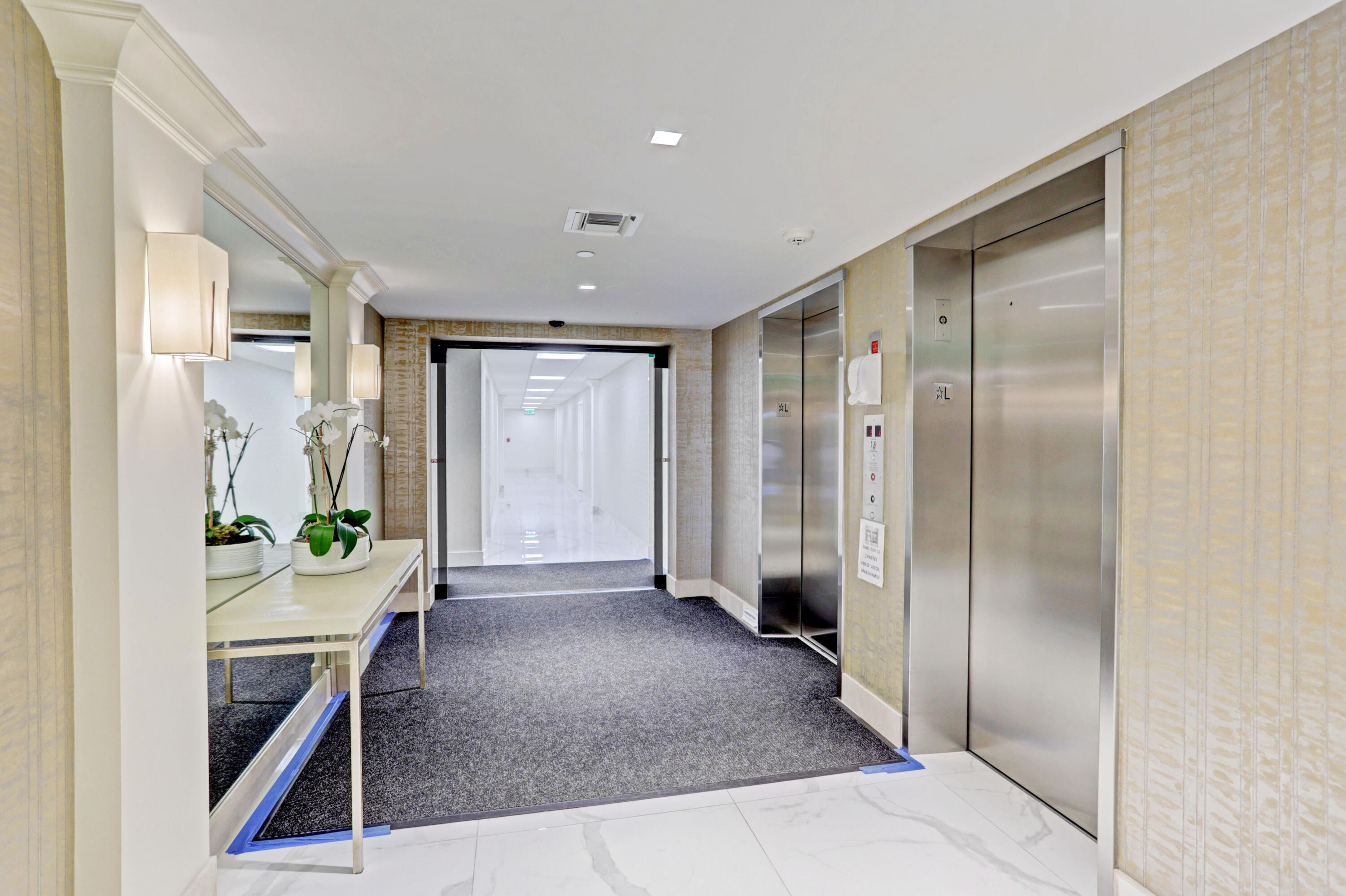 HALCYON OF PALM BEACH - Residential