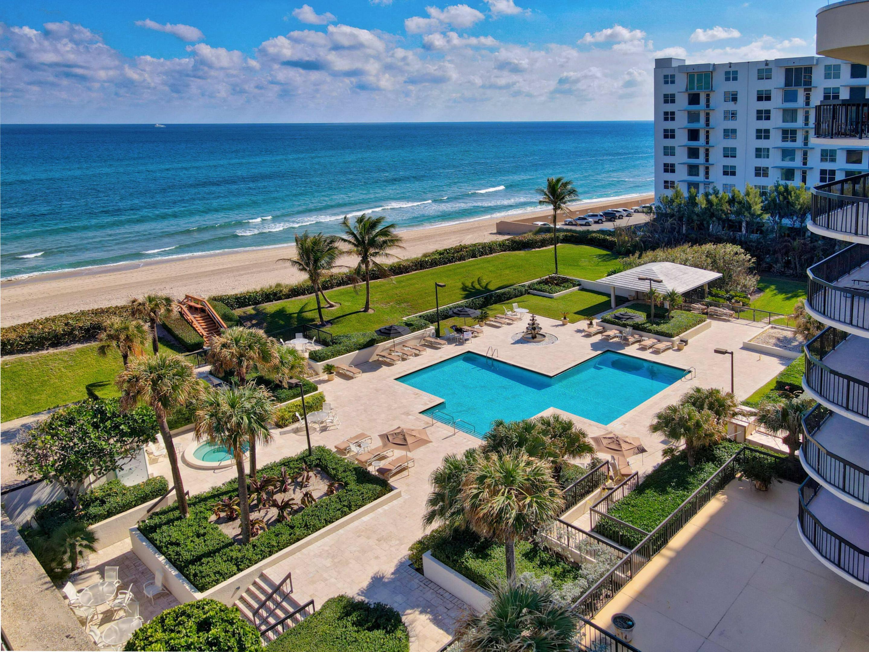 HALCYON OF PALM BEACH - Residential