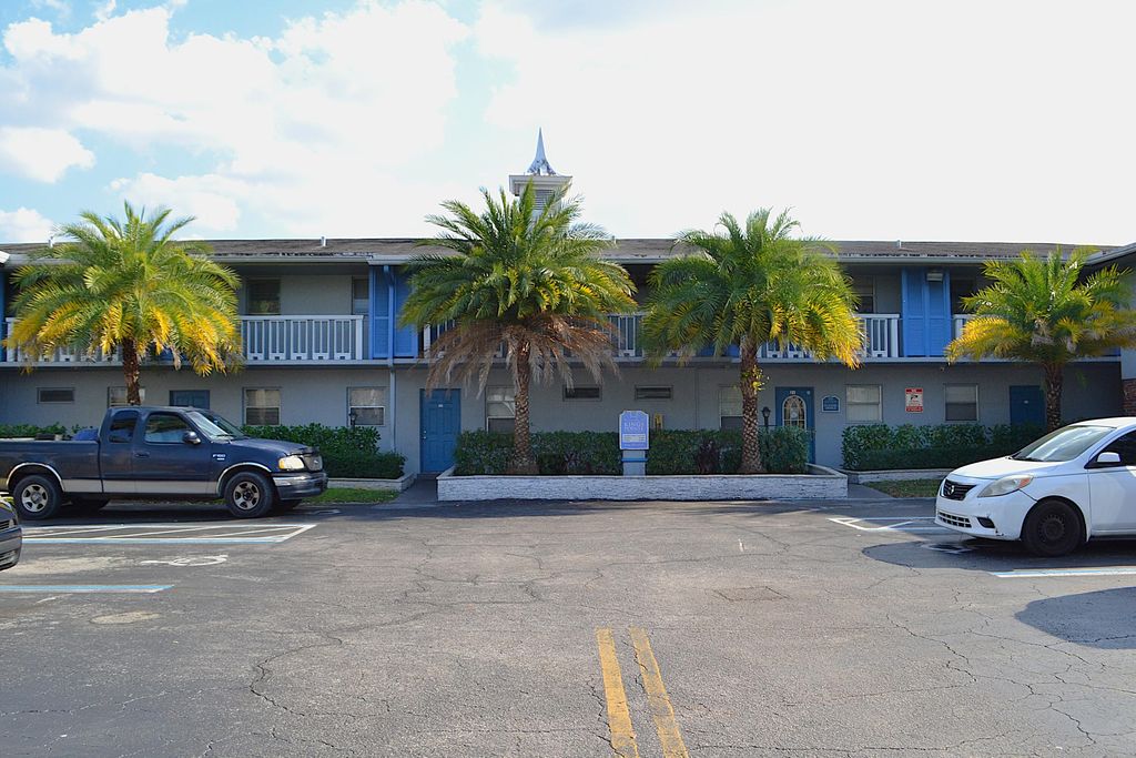 Photo of 491 NW 42nd Ave #53, Plantation, FL 33317 (MLS # R11071307)