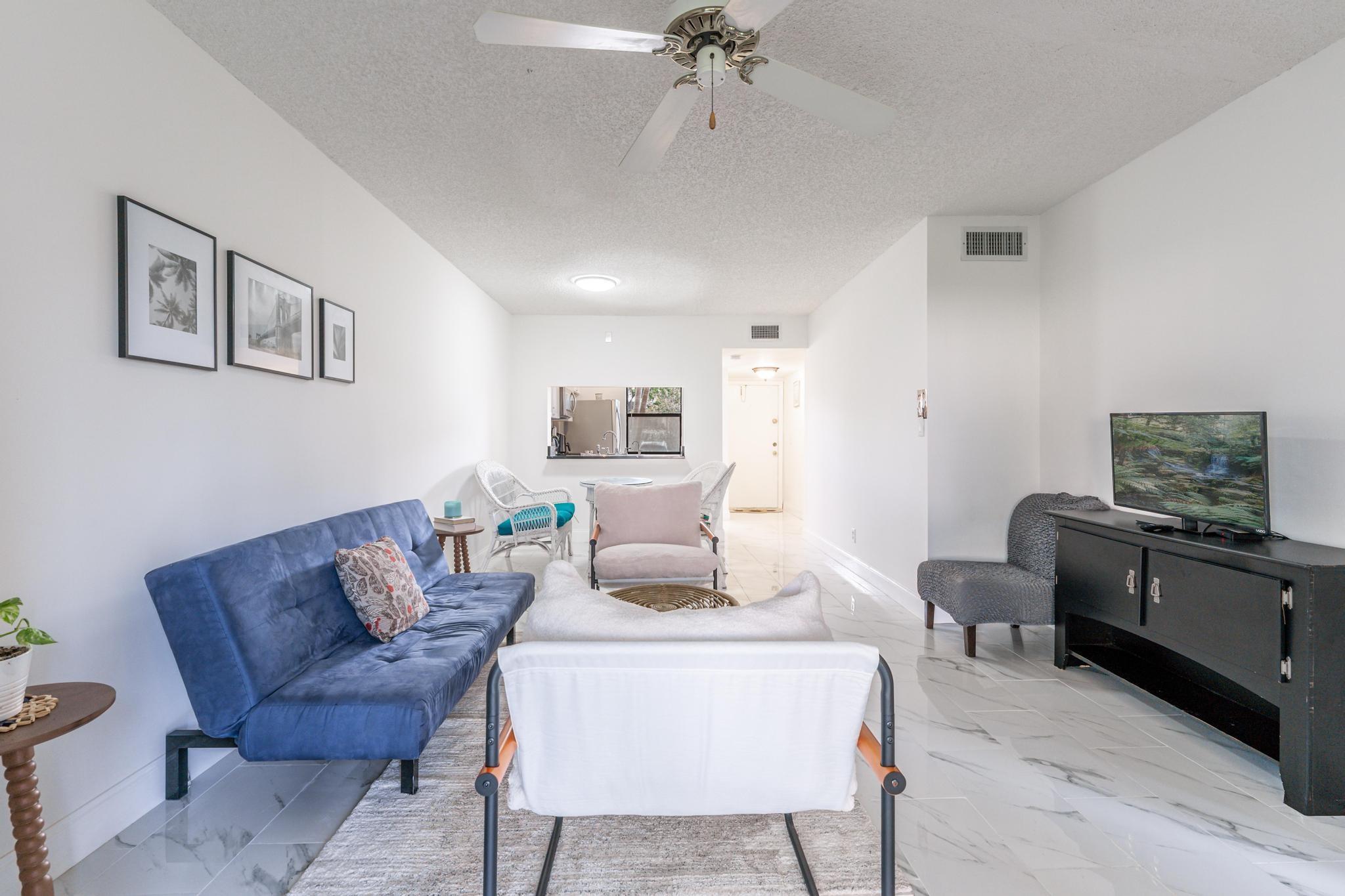 Sunrise Lakes Phase 421 - Residential