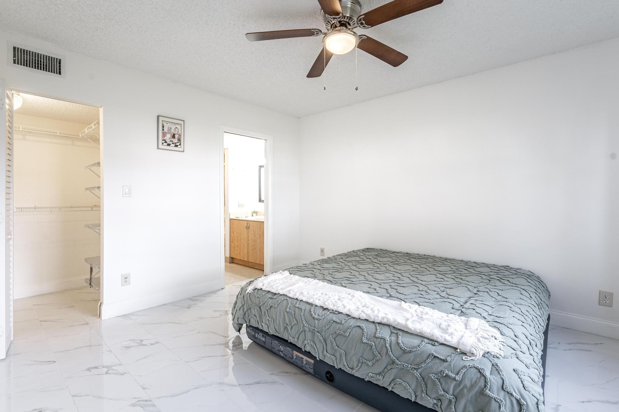 Sunrise Lakes Phase 421 - Residential