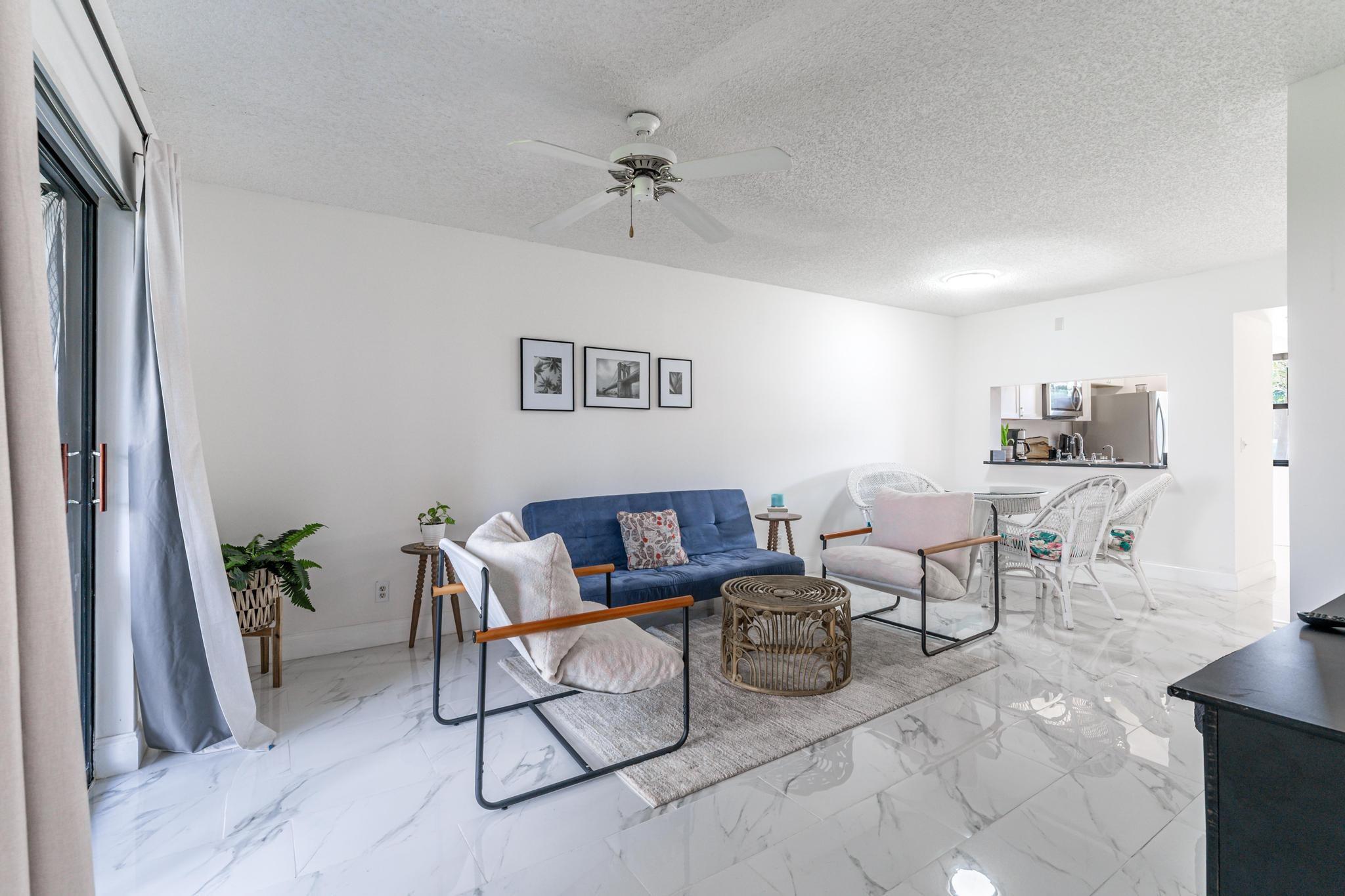 Sunrise Lakes Phase 421 - Residential