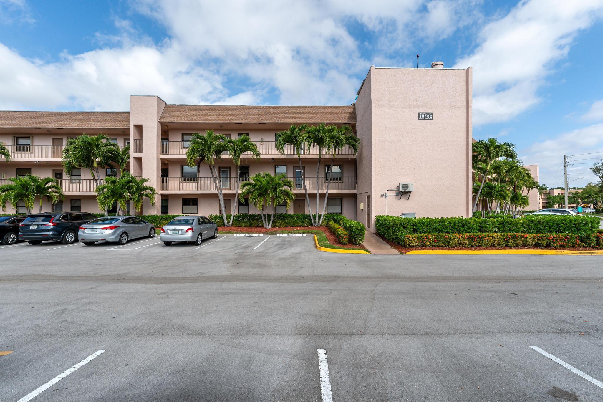 Sunrise Lakes Phase 421 - Residential