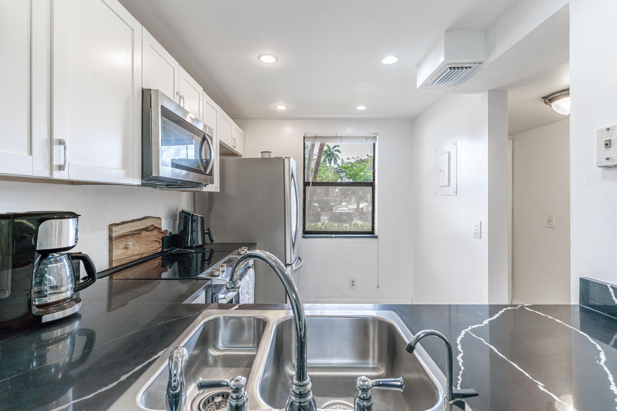 Sunrise Lakes Phase 421 - Residential