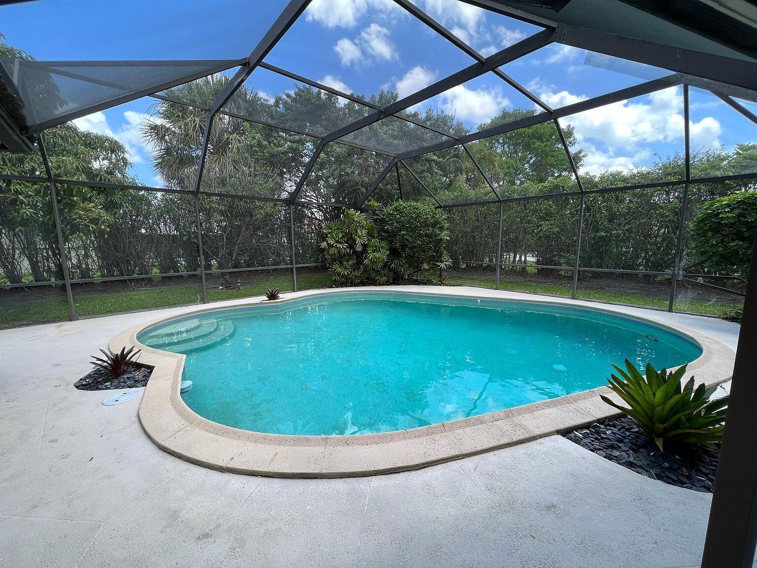 BOCA RATON SQUARE TERRACE - Residential Lease