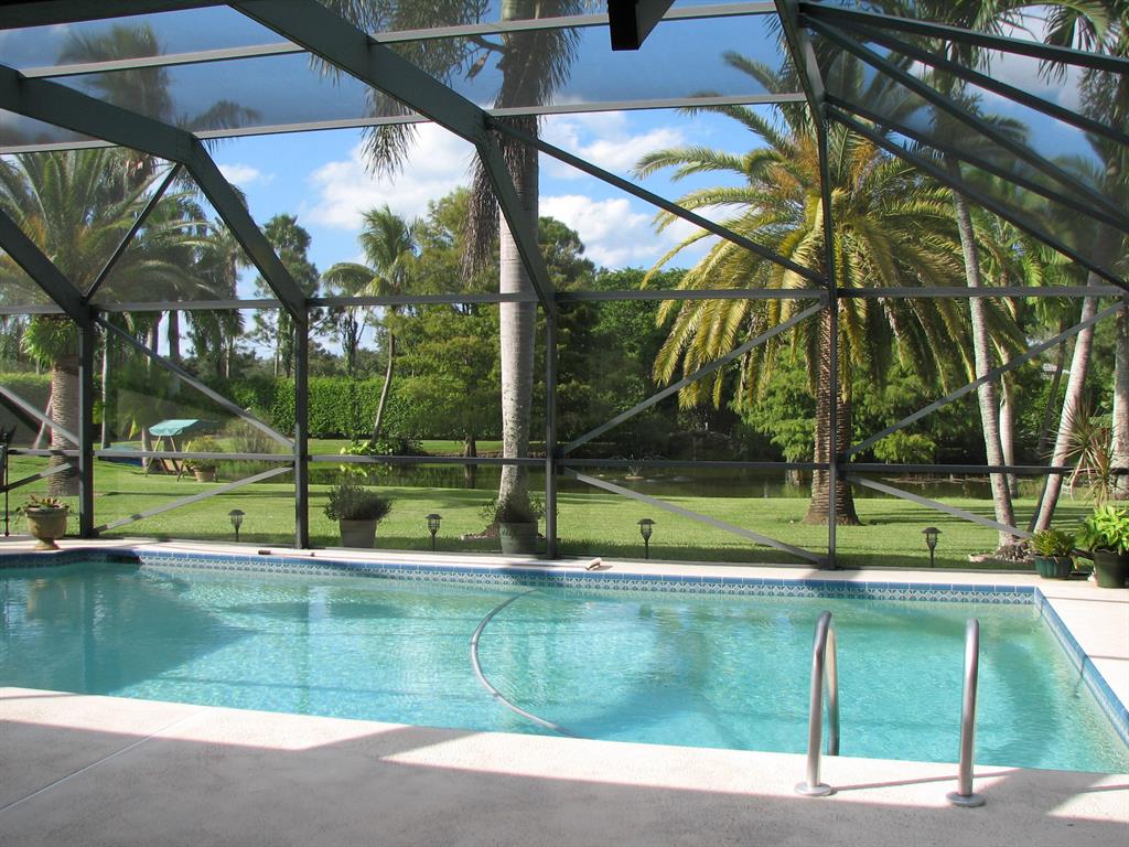 PADDOCK PARK 2 OF WELLINGTON - Residential