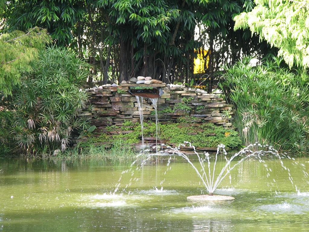 PADDOCK PARK 2 OF WELLINGTON - Residential