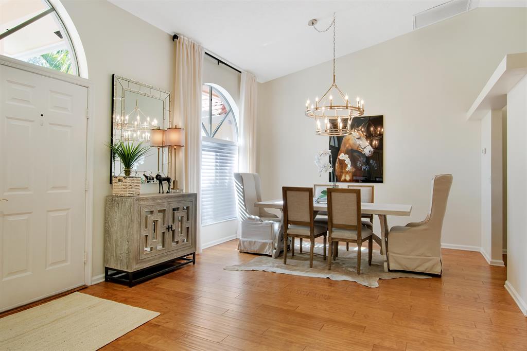 PADDOCK PARK 2 OF WELLINGTON - Residential