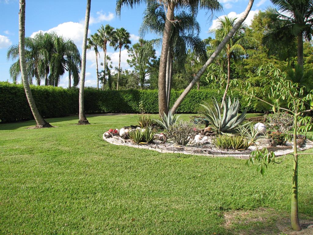 PADDOCK PARK 2 OF WELLINGTON - Residential