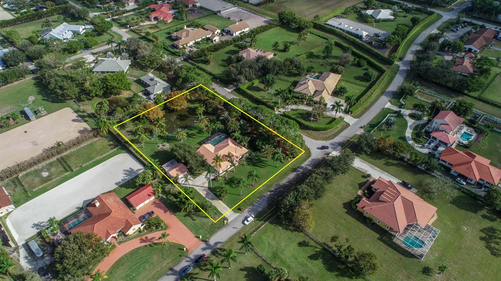 PADDOCK PARK 2 OF WELLINGTON - Residential