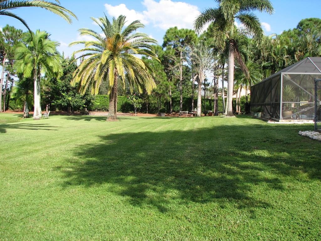 PADDOCK PARK 2 OF WELLINGTON - Residential