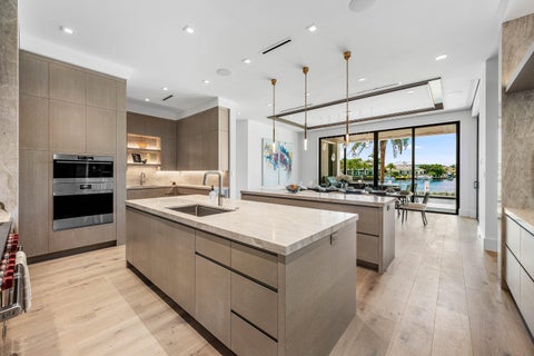 Tiny photo for 2961 NE 27TH Avenue, Lighthouse Point, FL 33064 (MLS # B26085133)