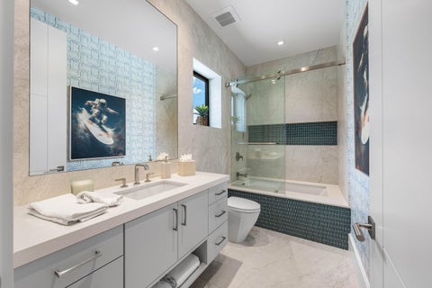Tiny photo for 2961 NE 27TH Avenue, Lighthouse Point, FL 33064 (MLS # B26085133)