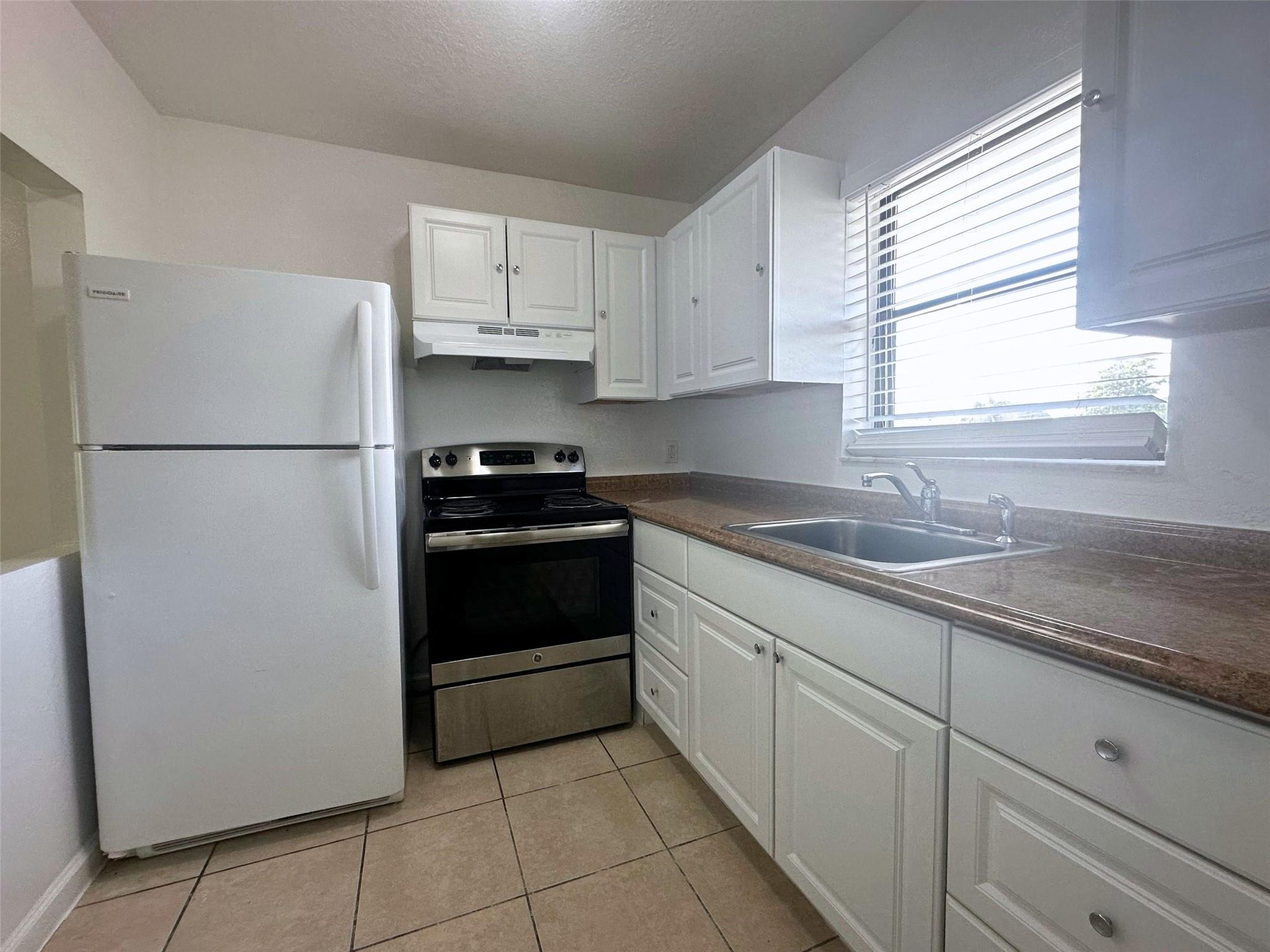 Lake Worth Town Add 01 - Residential Lease