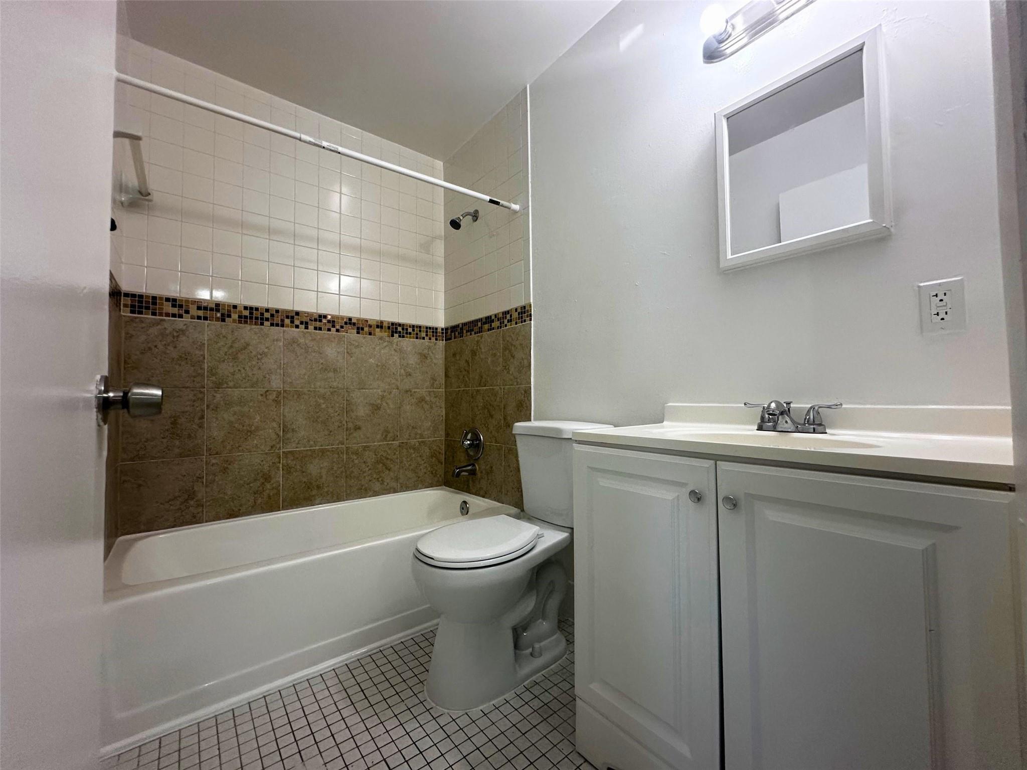 Lake Worth Town Add 01 - Residential Lease