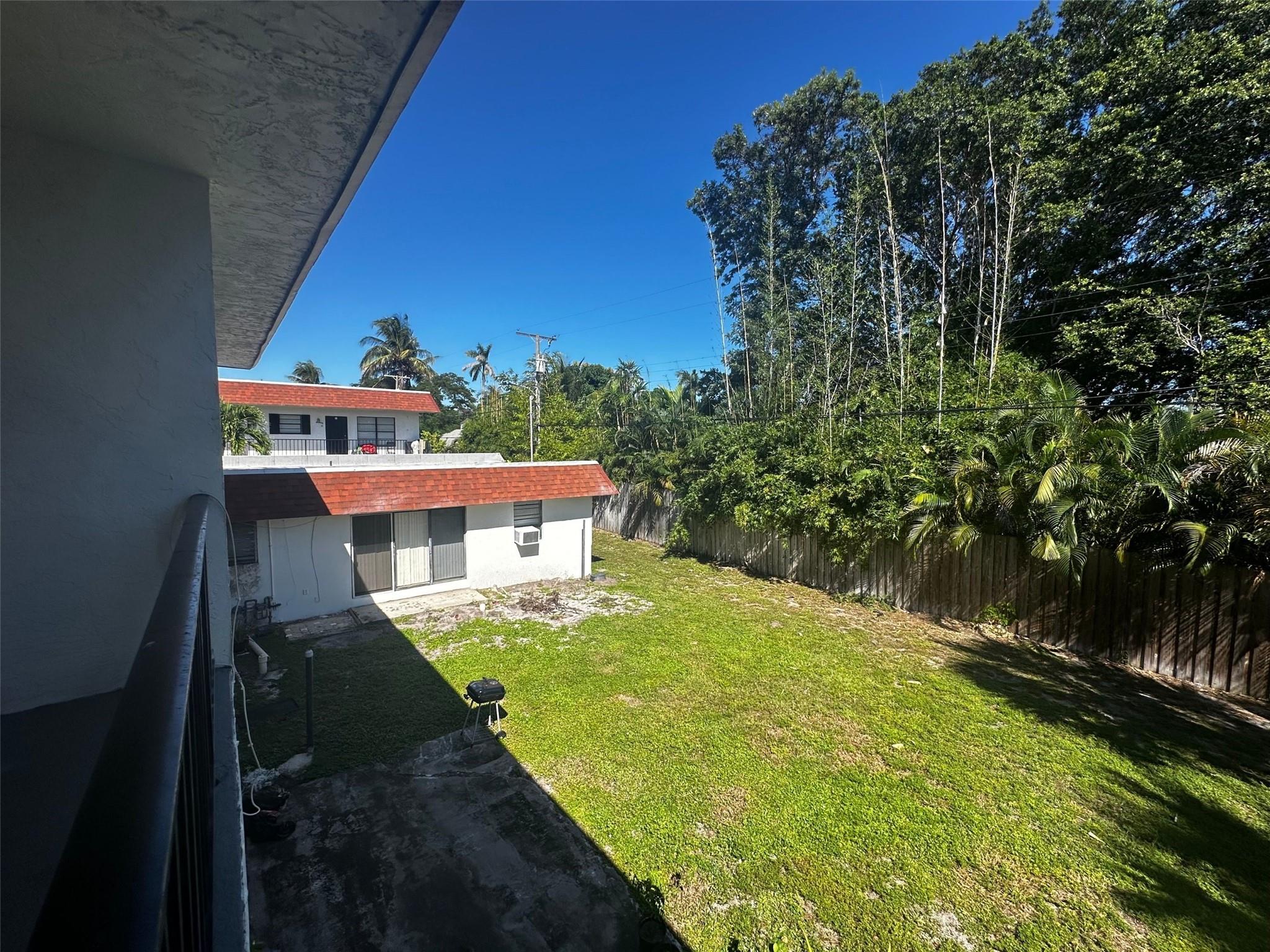 Lake Worth Town Add 01 - Residential Lease