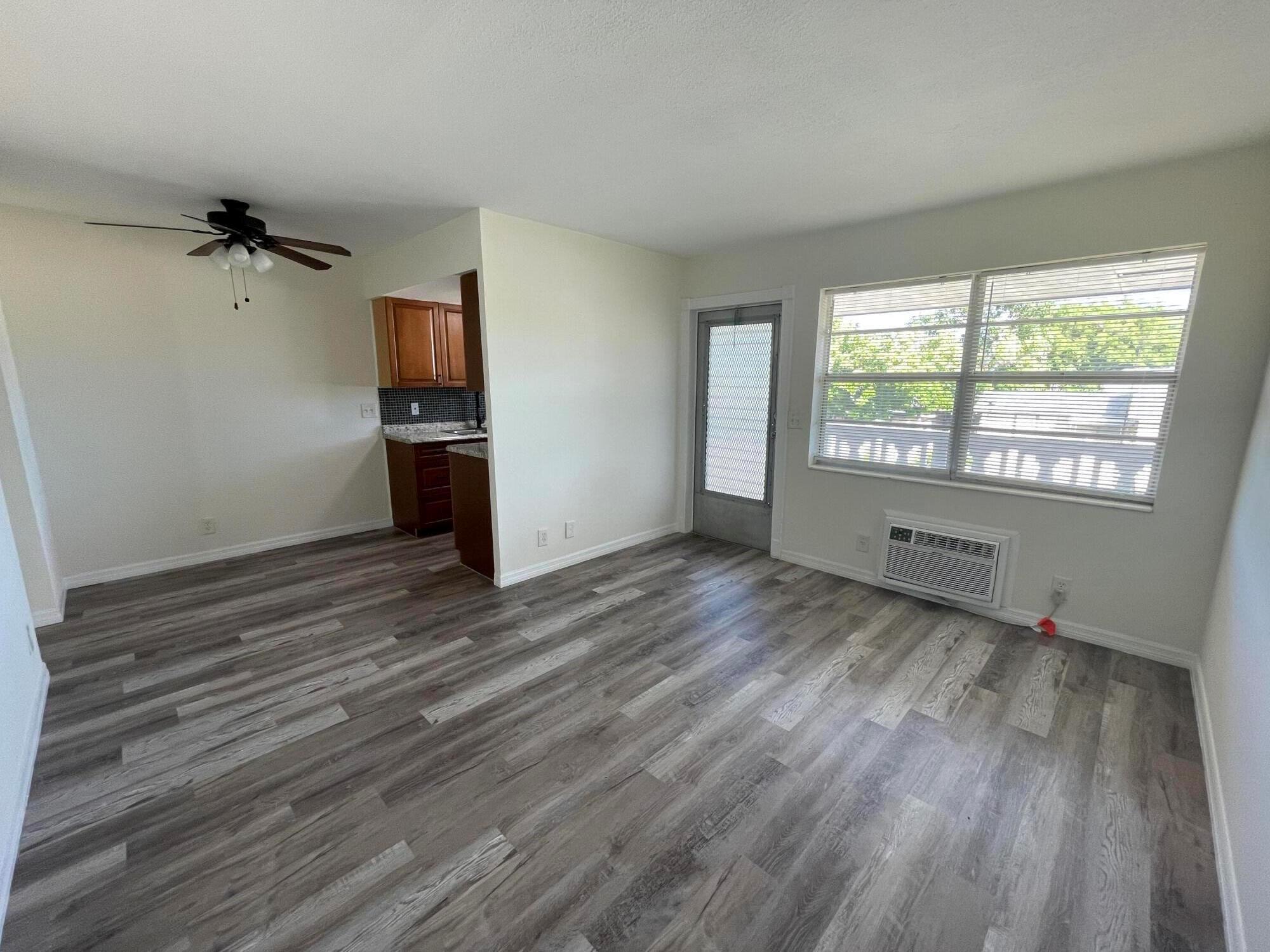 201 S J Street 9