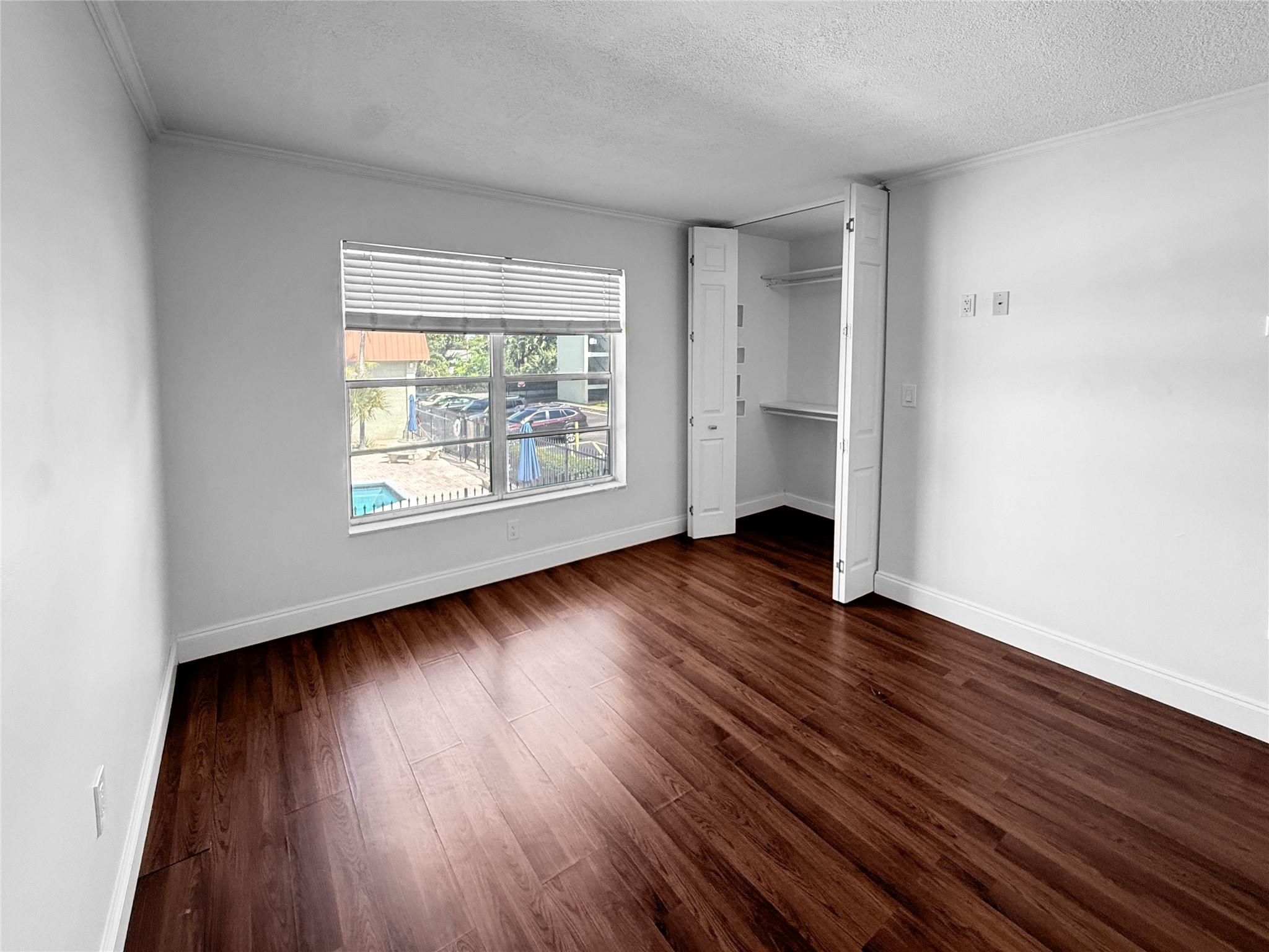 RACQUET CLUB - Residential Lease