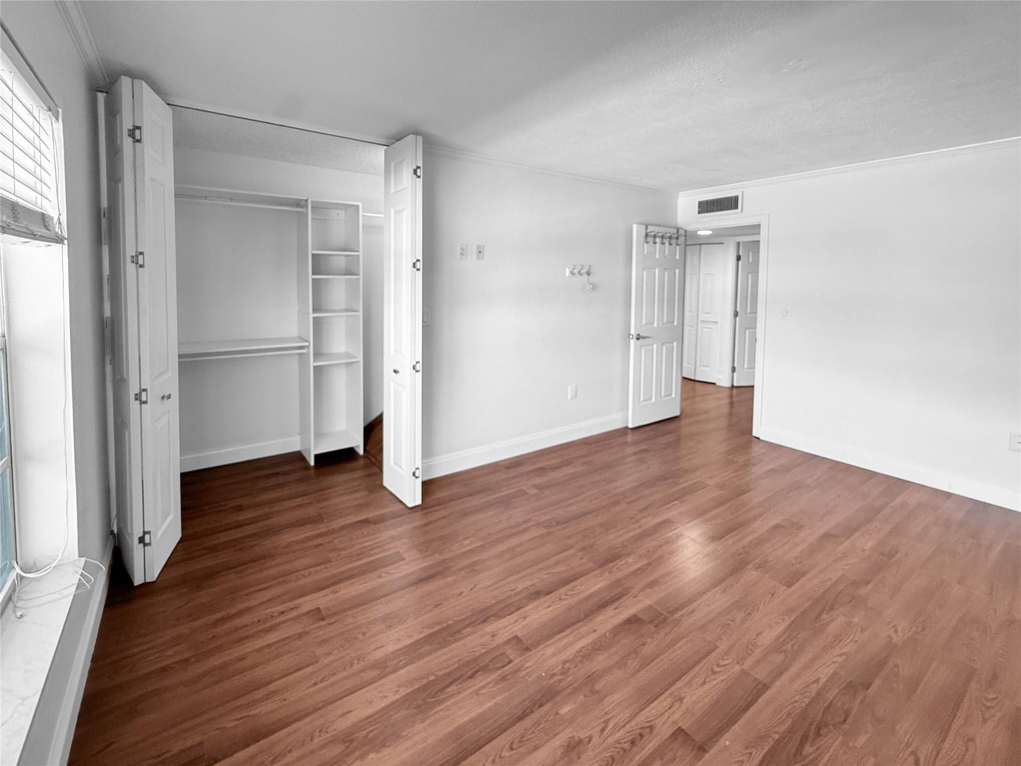 RACQUET CLUB - Residential Lease