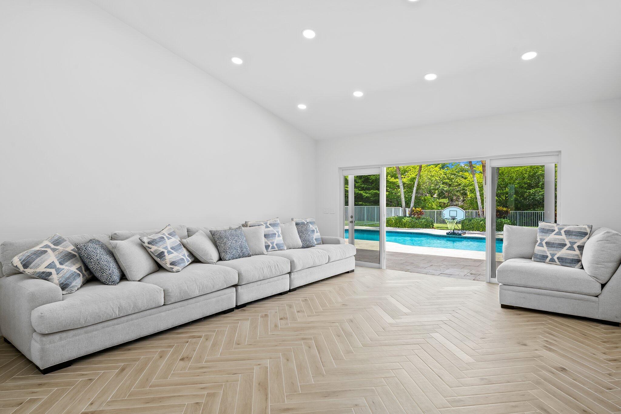 WINDING LAKES SEC 2 - Residential