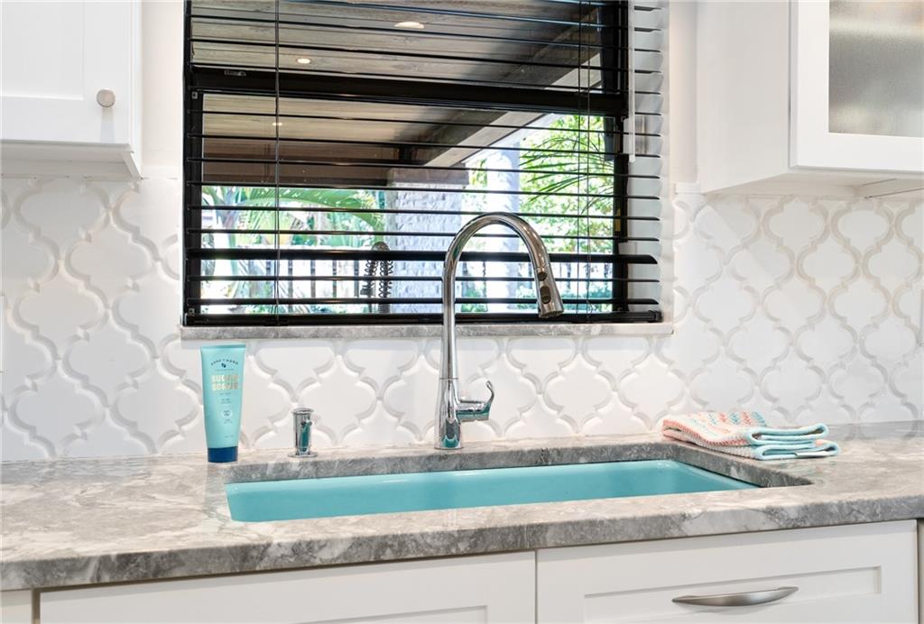 Coral Woods 33-25 B - Residential