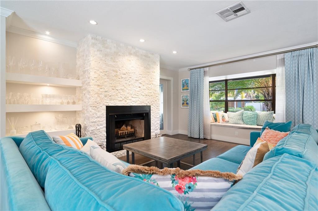 Coral Woods 33-25 B - Residential