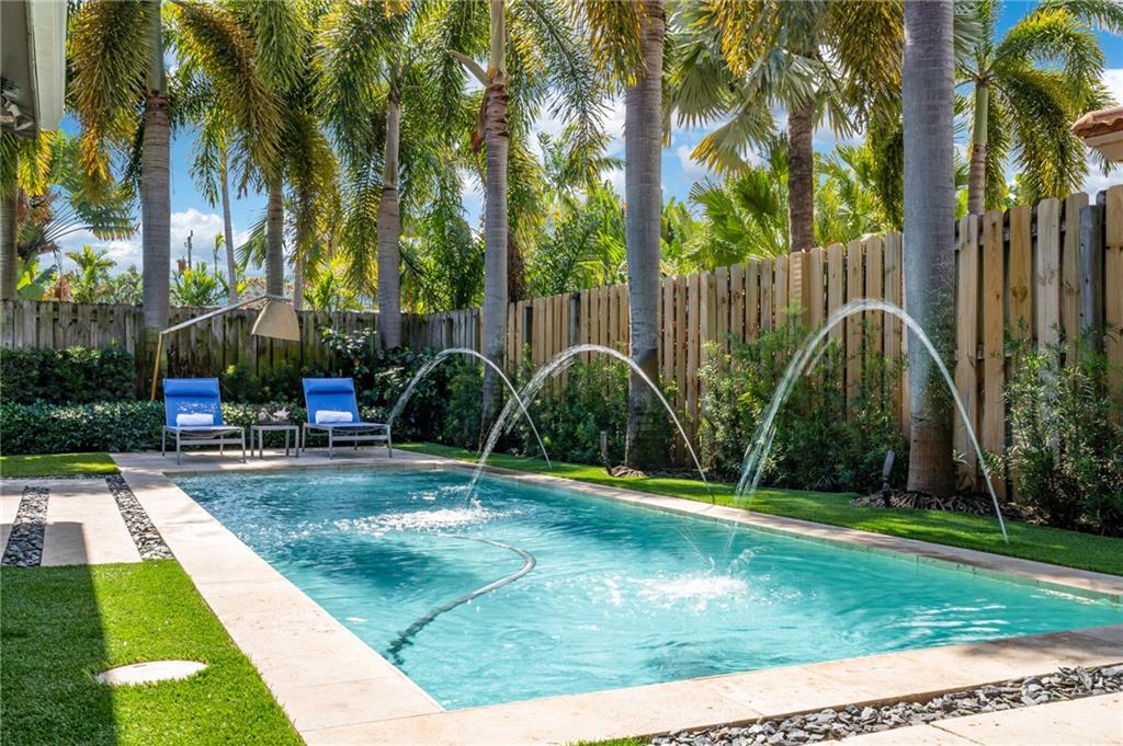 Coral Woods 33-25 B - Residential