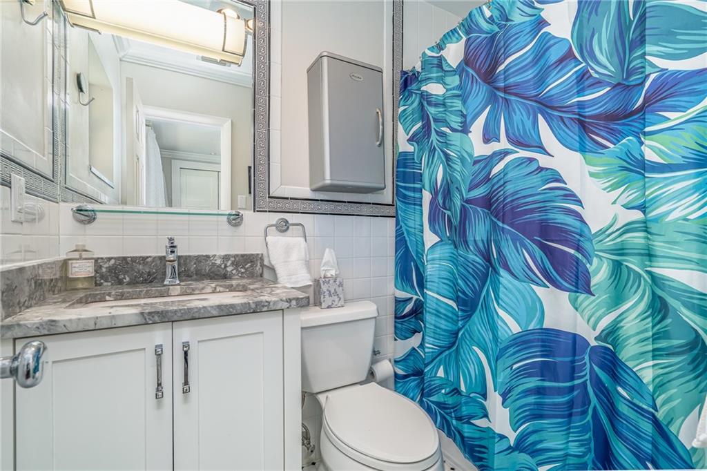 Coral Woods 33-25 B - Residential