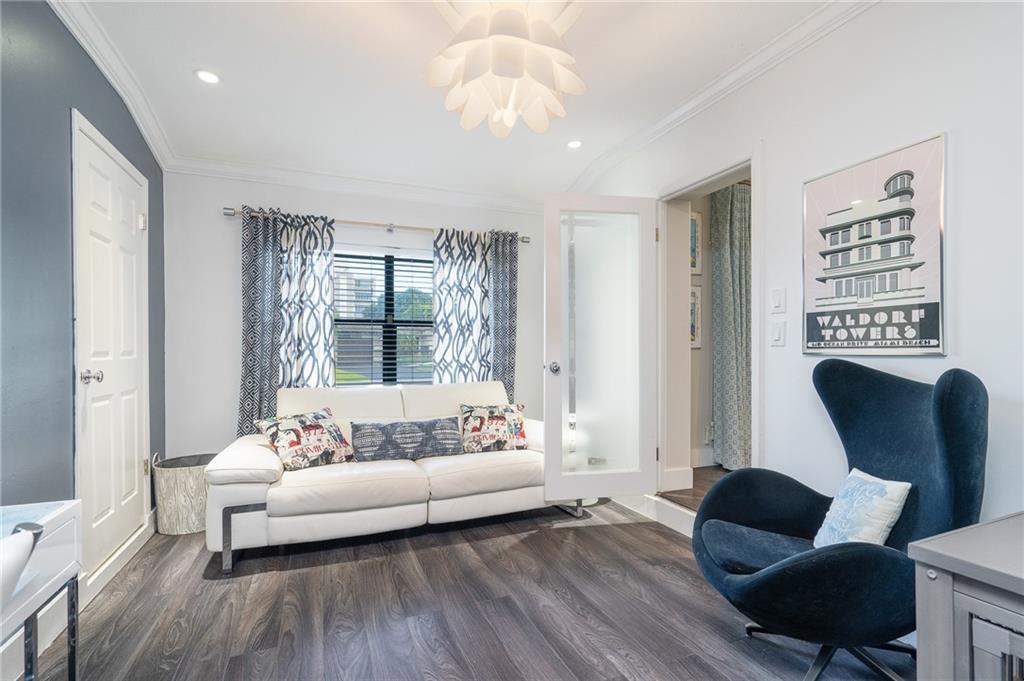 Coral Woods 33-25 B - Residential