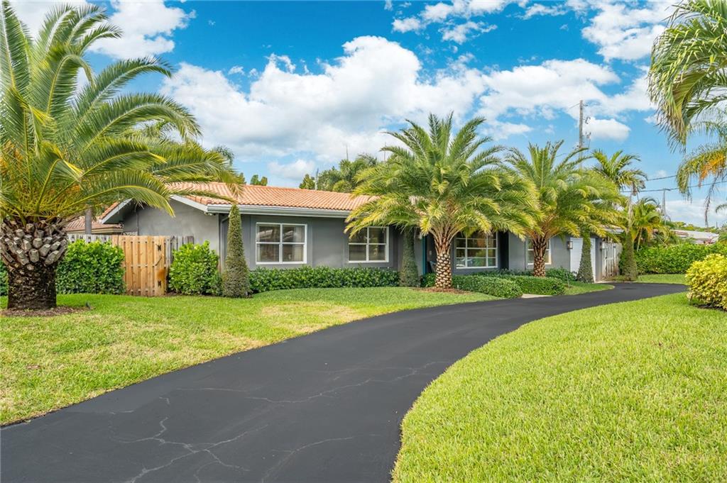 Coral Woods 33-25 B - Residential