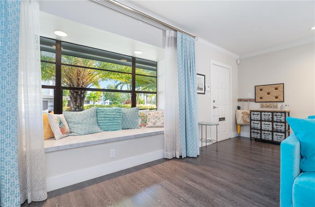Coral Woods 33-25 B - Residential