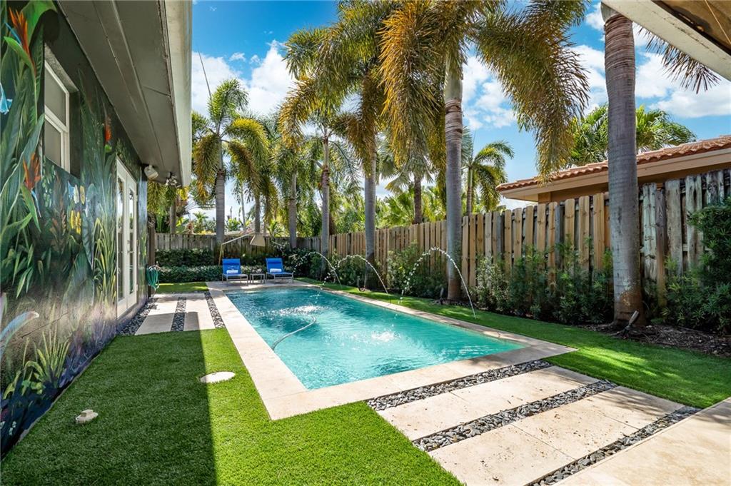 Coral Woods 33-25 B - Residential