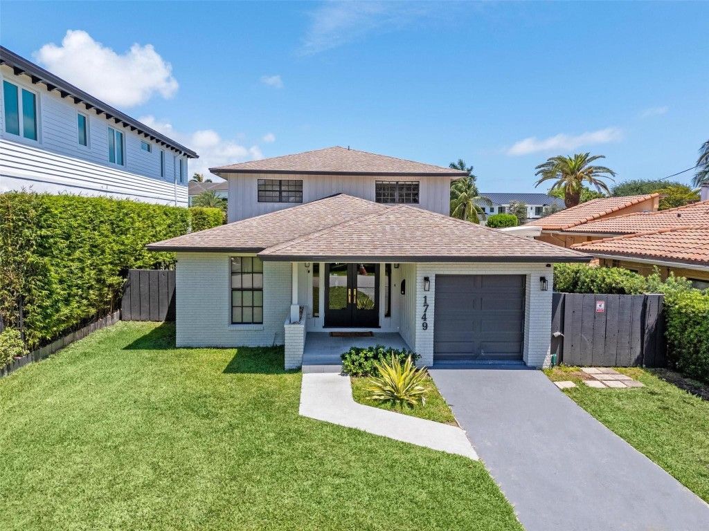 Photo of 1749 SE 9th Street, Fort Lauderdale, FL 33316 (MLS # F10521344)