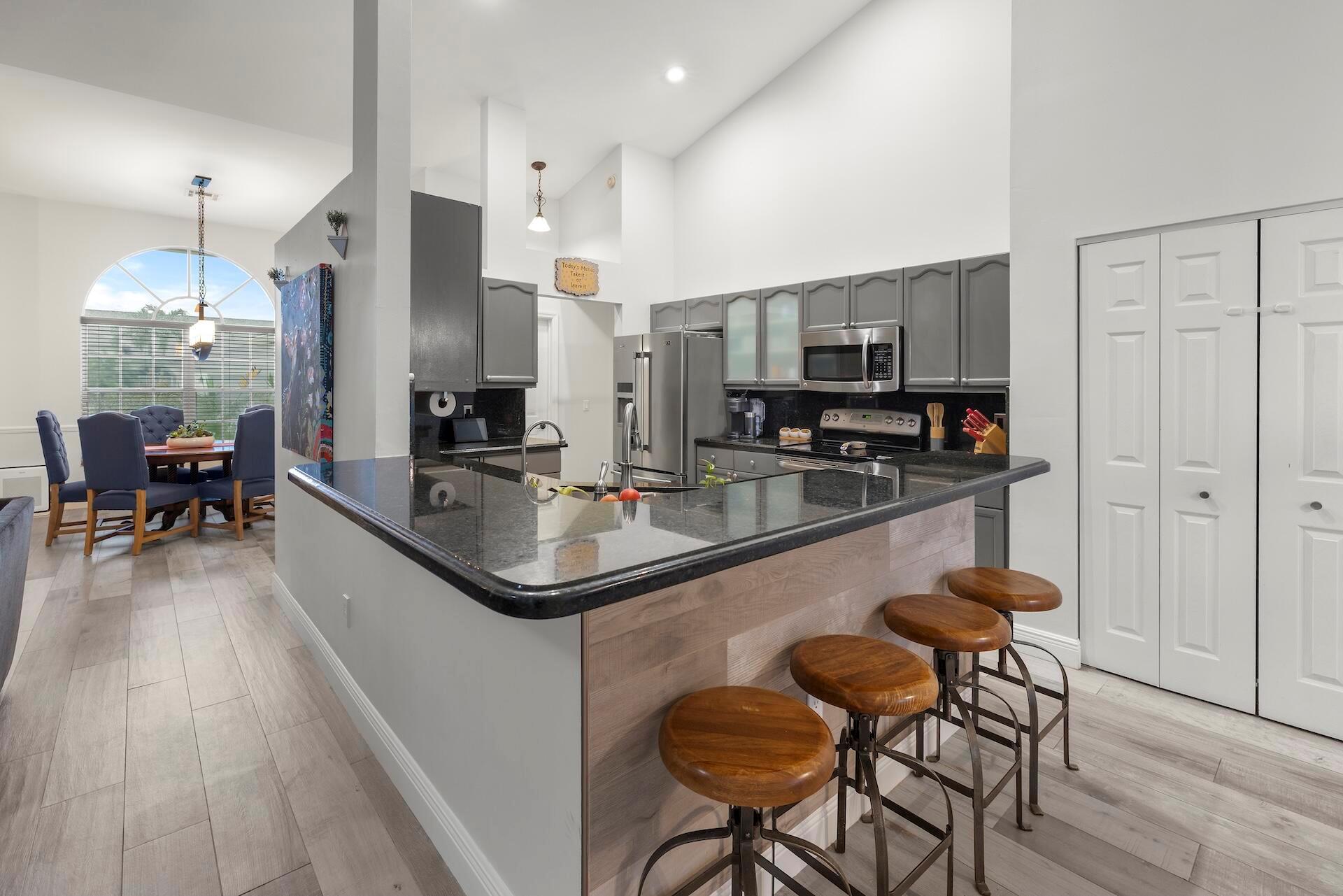 MEADOWLAND COVE 2 OF WELL - Residential
